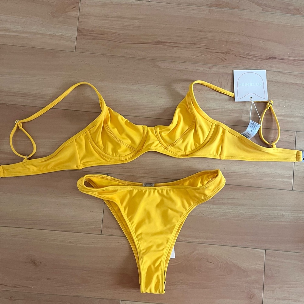 Kittenish Yellow Cheeky Bikini Set